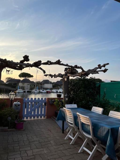 Maison Au Bord De L'Etang Le Barcarès エクステリア 写真